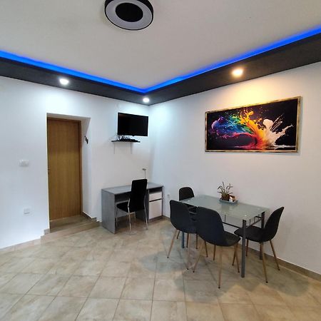 Apartman Goga With Pool And Jacuzzi Labin  Buitenkant foto